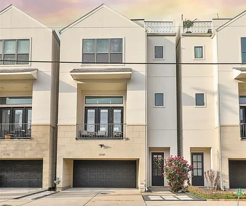 4104 Marina St Photo 1