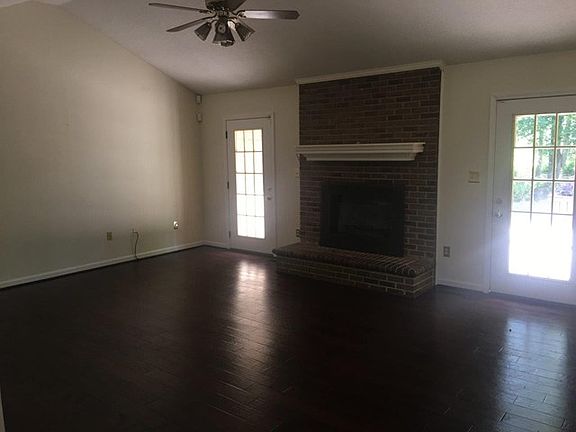 5th image of 222 Saint Augustine Dr