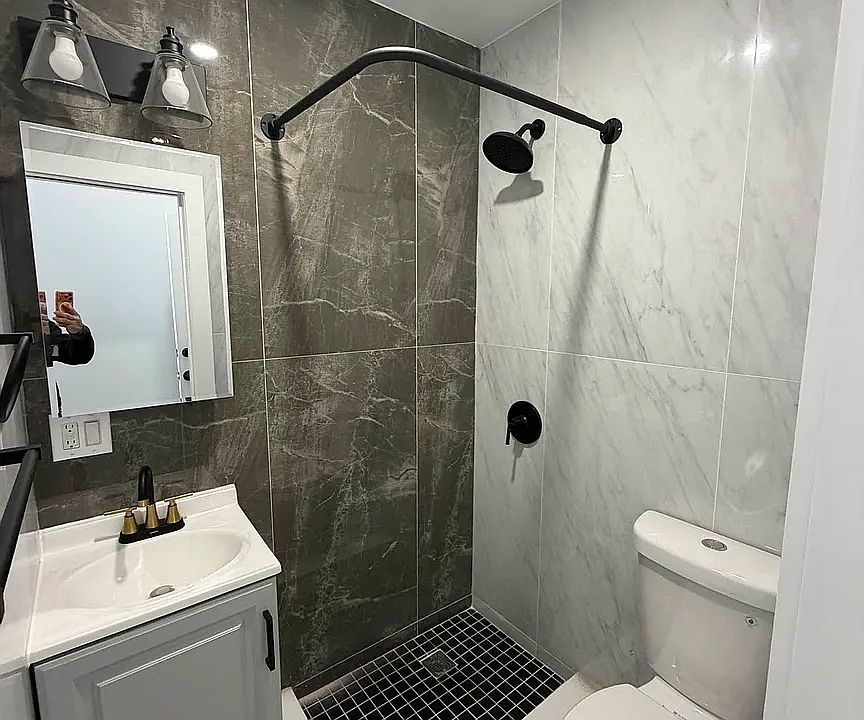 2nd image of 129 Beadel St #1