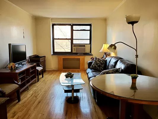 4th image of 29-08 139th St #3F