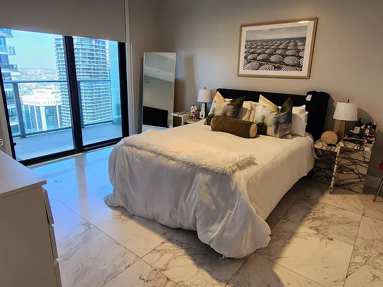 1010 Brickell Ave #4208 — Photo 9