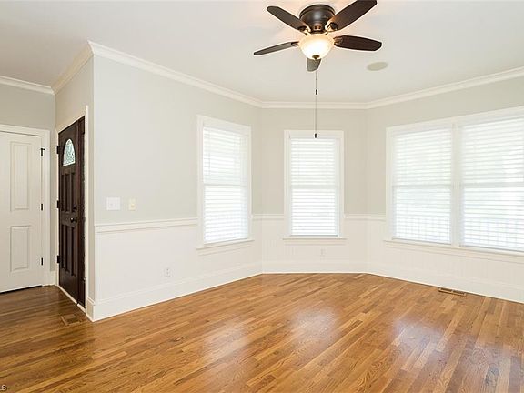 5th image of 2001 Stanchion St