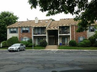 54 Taylor Dr #324, Franklin Park, NJ 08823