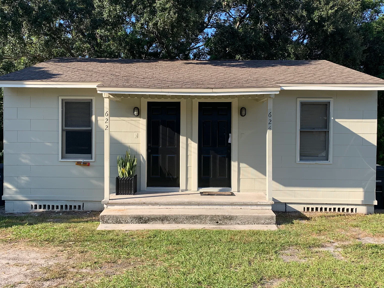 Studio, 308 sqft, $1,065 — Photo 1