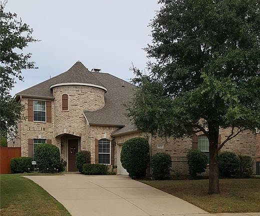 2nd image of 1121 Mossy Rock Dr