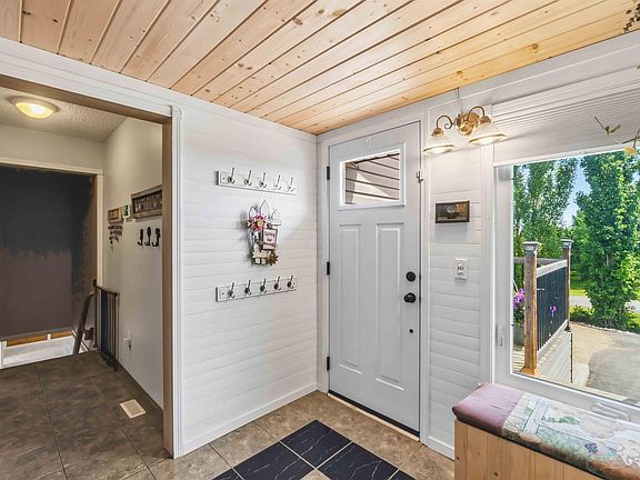 5th image of 22112 Township Rd #531-253