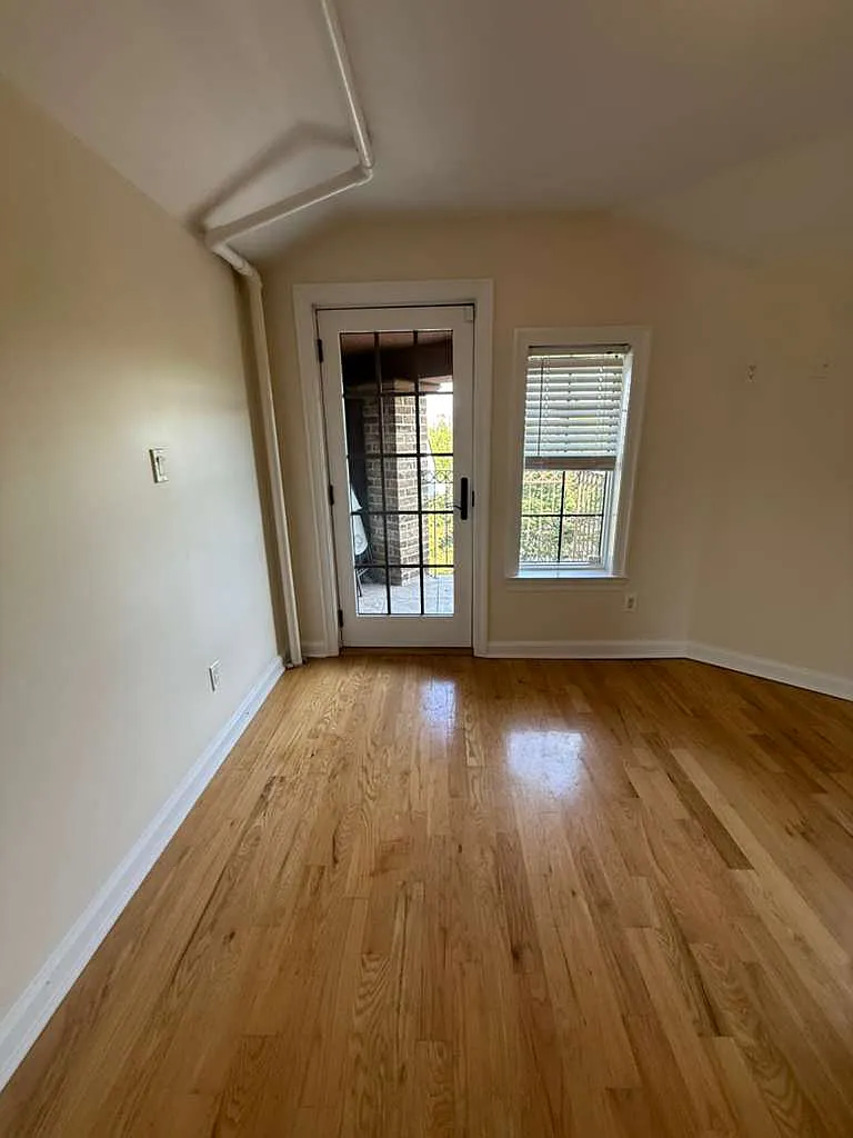 Photo 2 of 14 - 65-18 Queens Midtown Expy #1 - Maspeth, NY Building Photo - 65-18 Queens Midtown Expy #1