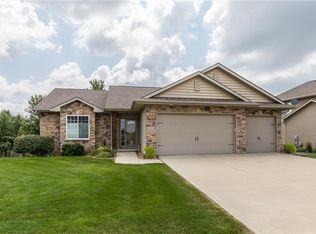 15188 Bryn Mawr Dr, Clive, IA 50325