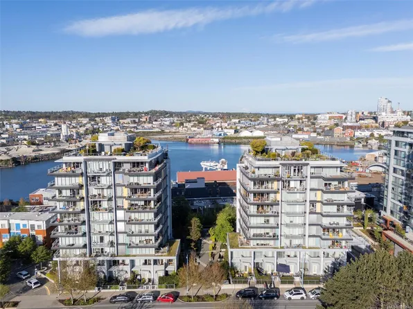 373 Tyee Rd #803, Victoria, BC V9A 0B3