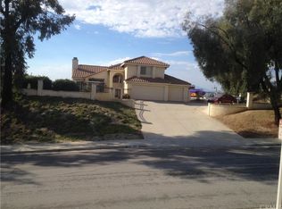 6623 New Ridge Dr, Riverside, CA 92506