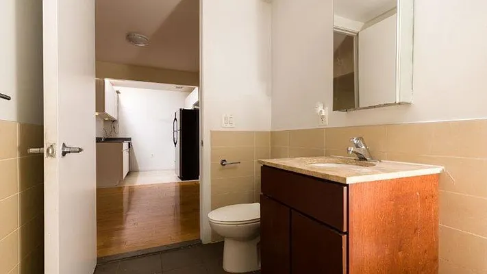 Rented by Nooklyn NYC LLC | media 43