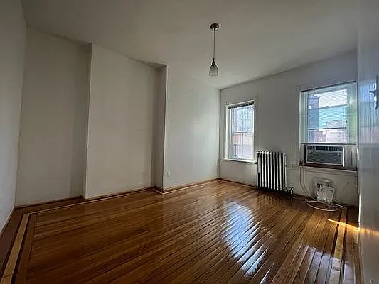 1st image of 60 6th Ave #2R