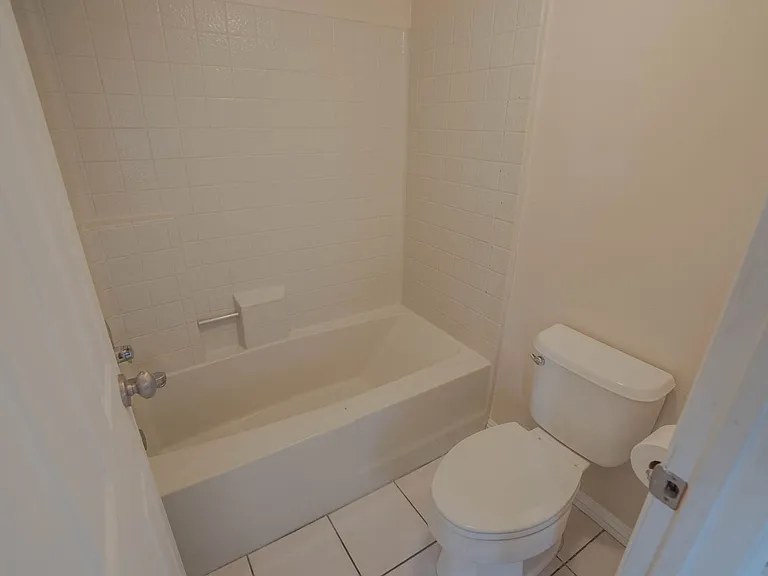 22735 Norton Dr — Photo 11