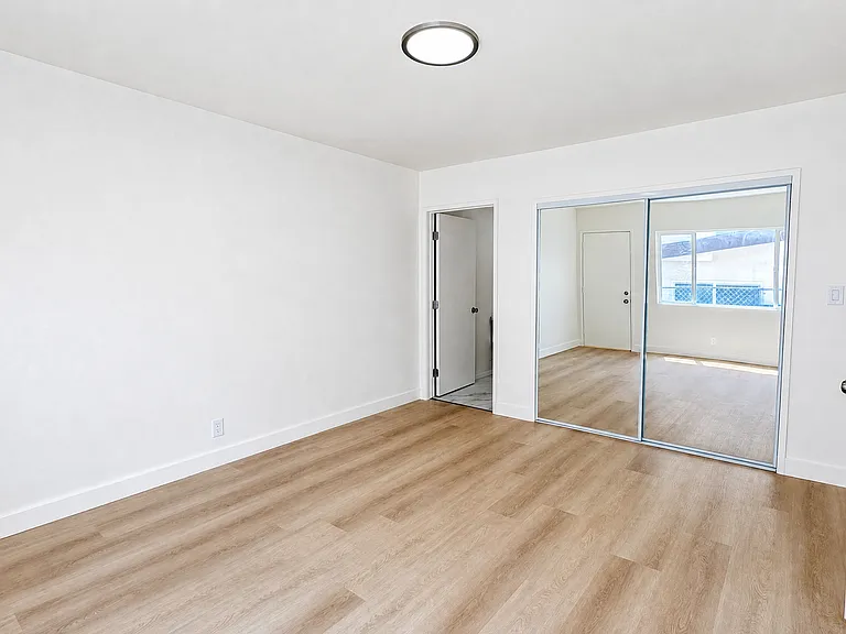 716 Glenway Dr #1 — Photo 26