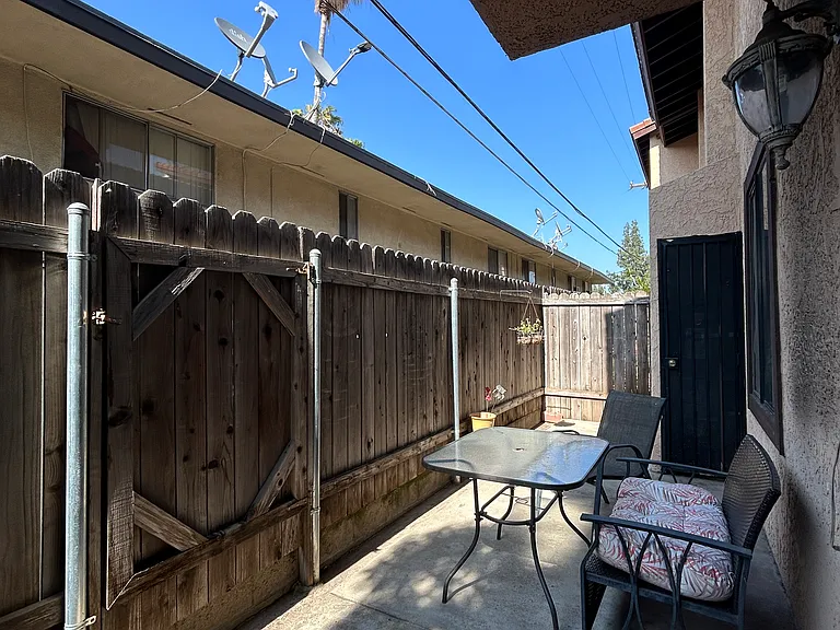 1039 Mount Olive Dr — Photo 20