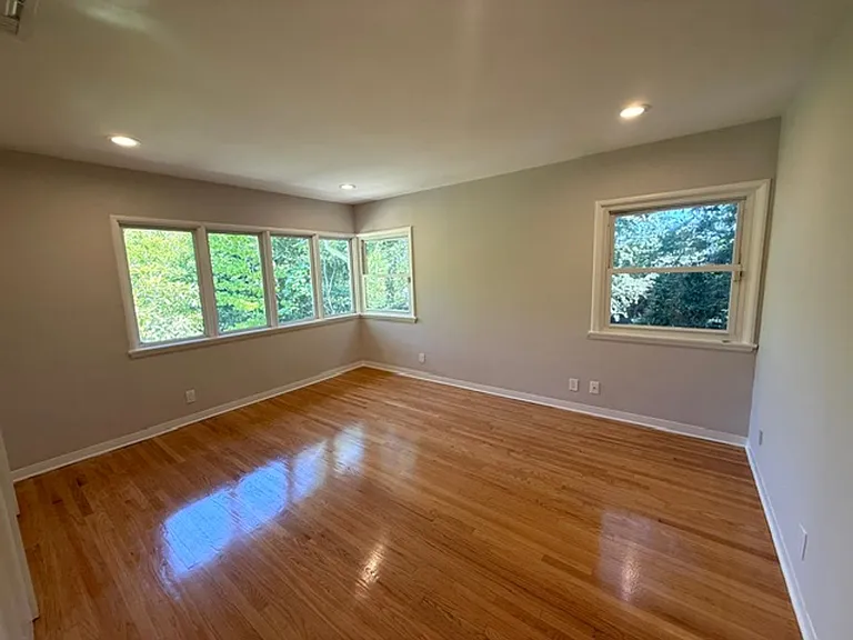 4907 Ocean View Blvd — Photo 17