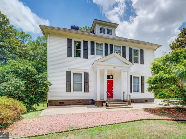 704 Emory St, Oxford, GA 30054