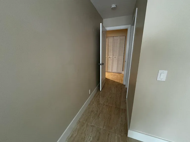 5520 Coach House Cir #G — Photo 17
