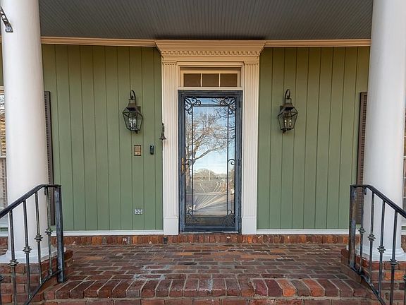 2nd image of 4745 Aynsley Dr