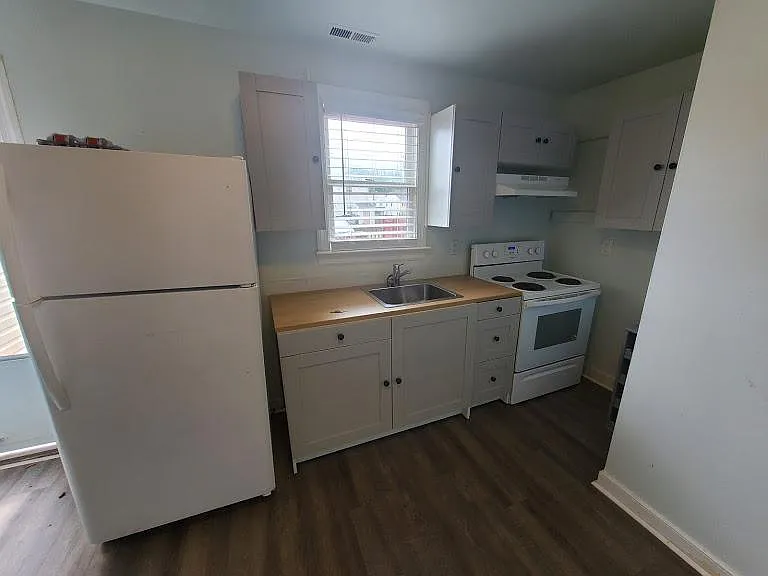 2106 Boston Ave — Photo 9
