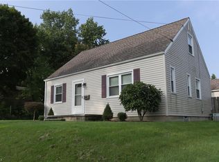 2208 8th St, Cuyahoga Falls, OH 44221