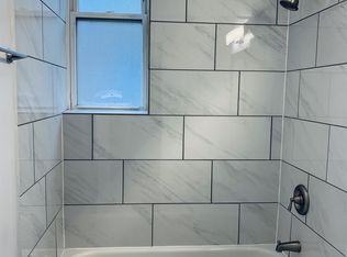 1037 W 61st St #2, Chicago, IL 60621