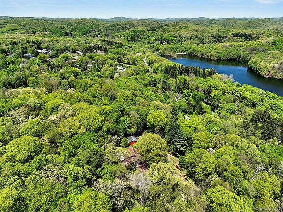 3rd image of 631 Croton Falls Road