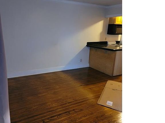 5th image of 1203 Wilcox Ave APT 1