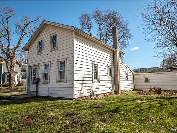 2nd image of 167 Lock St