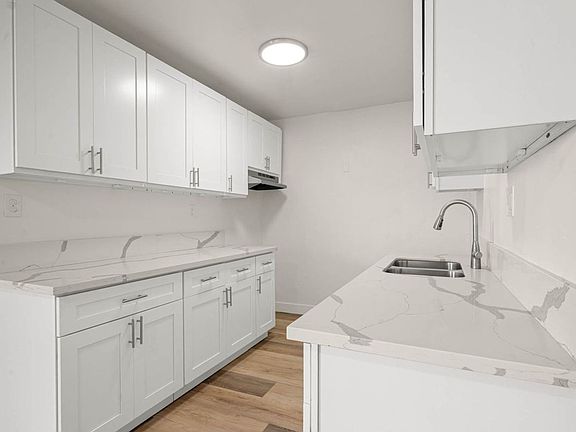 5th image of 3845 Potomac Ave APT 3