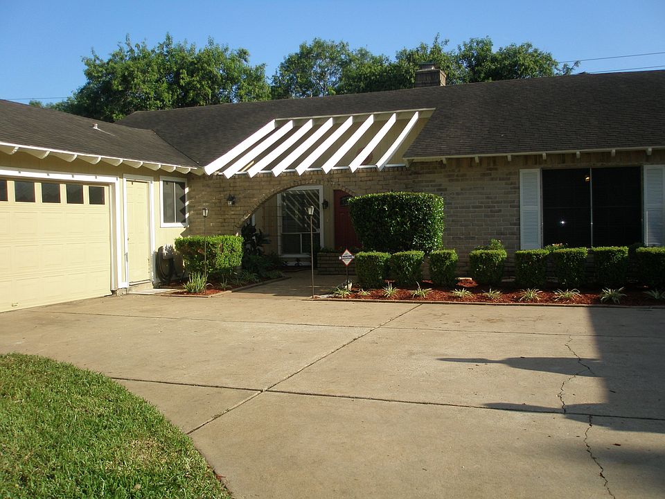1st image of 3403 High Pine Ct