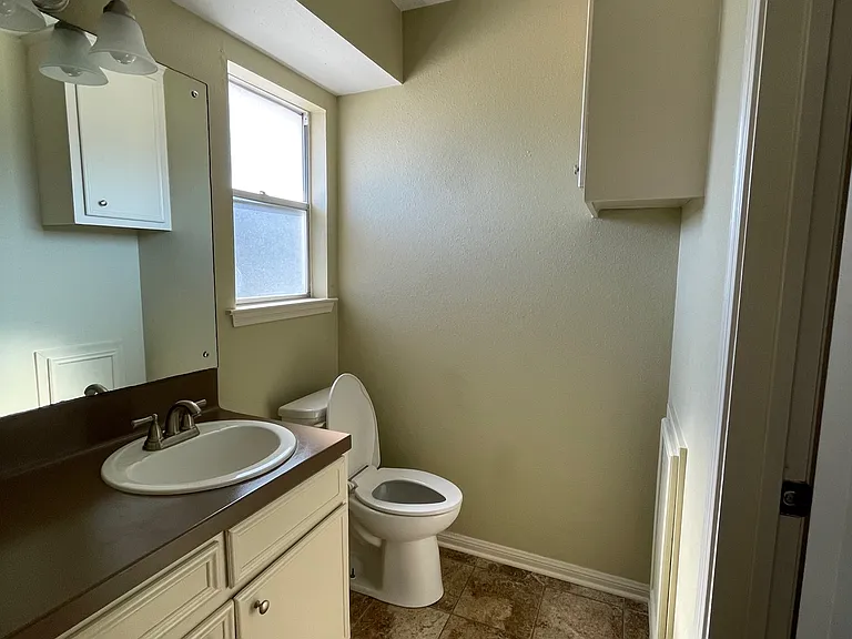 526 E Orange St #3 — Photo 4