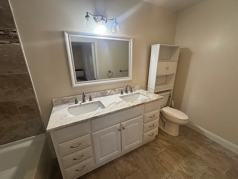 253 Lisbon St #2B — Photo 12