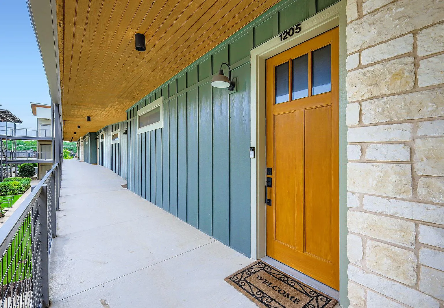 1 bed, 1.0 bath, 906 sqft, $2,125 — Photo 4