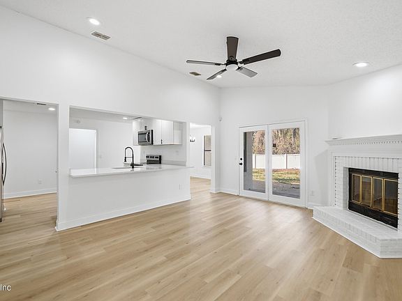 4th image of 2338 BLOSSOM RIDGE Drive N