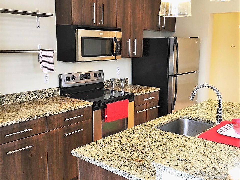 1st image of 1520-1530 S Grand Blvd #102