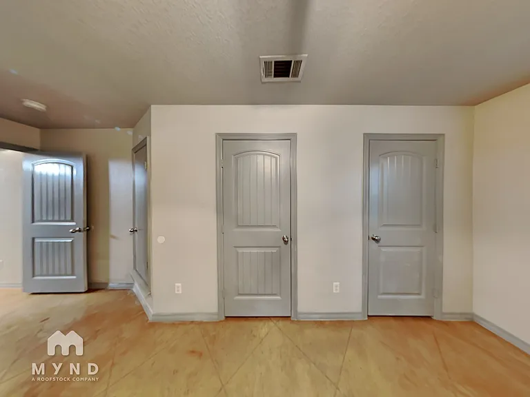 208 Walnut Bend Rd — Photo 10