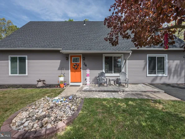 34 Pittman Ln, Sicklerville, NJ 08081