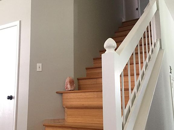 4th image of 1425 Elm Brook Dr