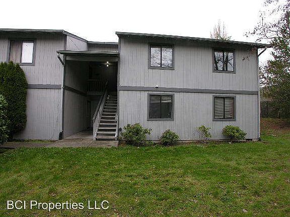 2nd image of 105 E 96th St APT C