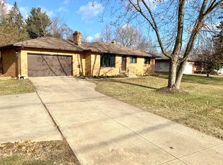 2800 W Wallings Rd, Broadview Heights, OH 44147