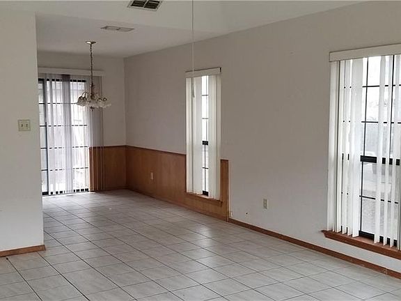 2nd image of 1604 Avocet Ave #B
