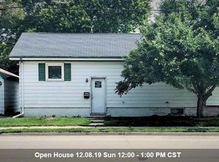 1222 Knapp St, Oshkosh, WI 54902