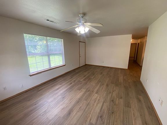 4th image of 7315 W Wedington Dr