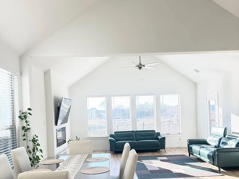 2817 Riverview Rd — Photo 3
