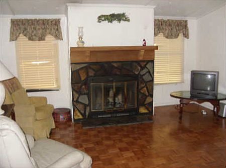 3rd image of 269 SW Parker Ln