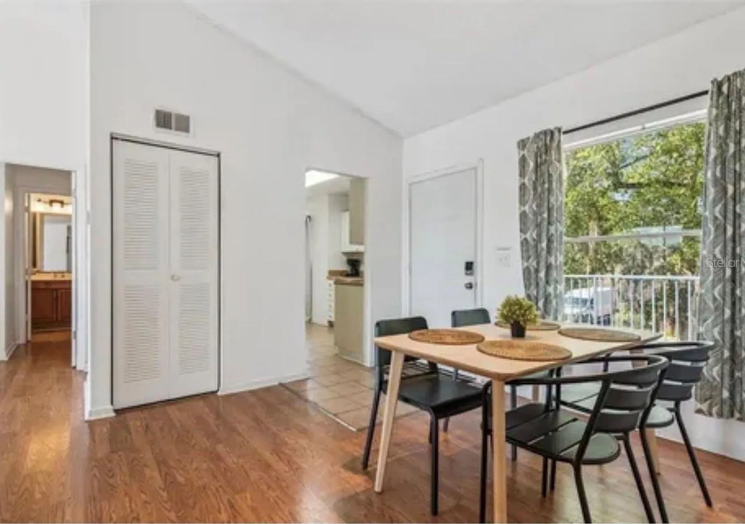 Orlando Condo — Photo 4