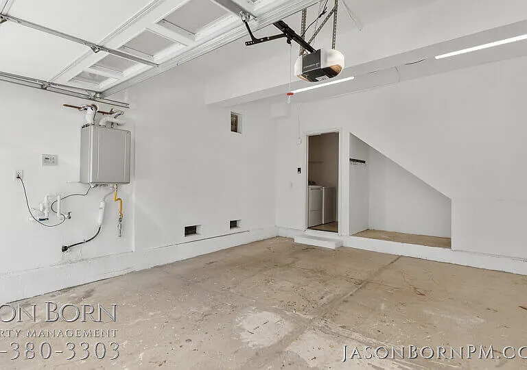 5466 Avignon Ct #1 — Photo 9