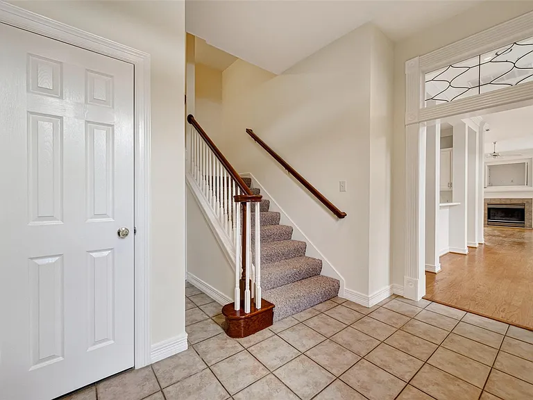 3619 W Clay St — Photo 3