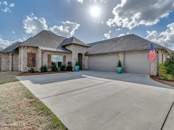 913 Waters Edge, Brandon, MS 39047